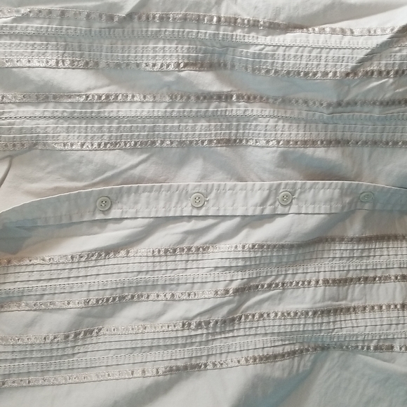 New York and company stretch cream button up short sleeve blouse medium - Picture 3 of 10